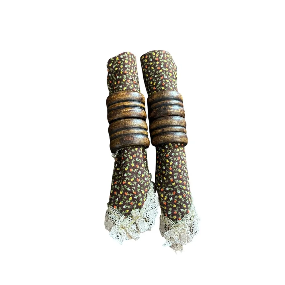 Vintage Grandmacore Floral‎ Napkins with Wooden Rings Set
